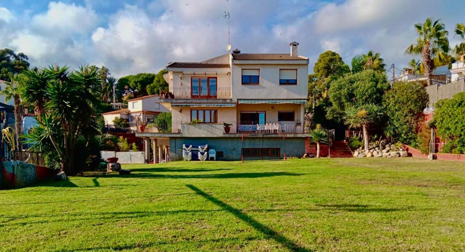 فيلا Preciosa Casa 2000 M2 Piscina Mar Barbacoa Felicidad سانتا سوزانا المظهر الخارجي الصورة