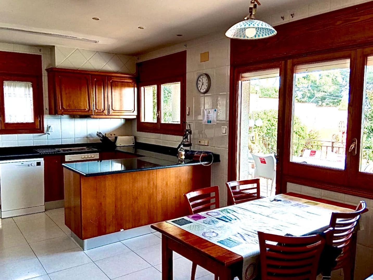 فيلا Preciosa Casa 2000 M2 Piscina Mar Barbacoa Felicidad سانتا سوزانا المظهر الخارجي الصورة