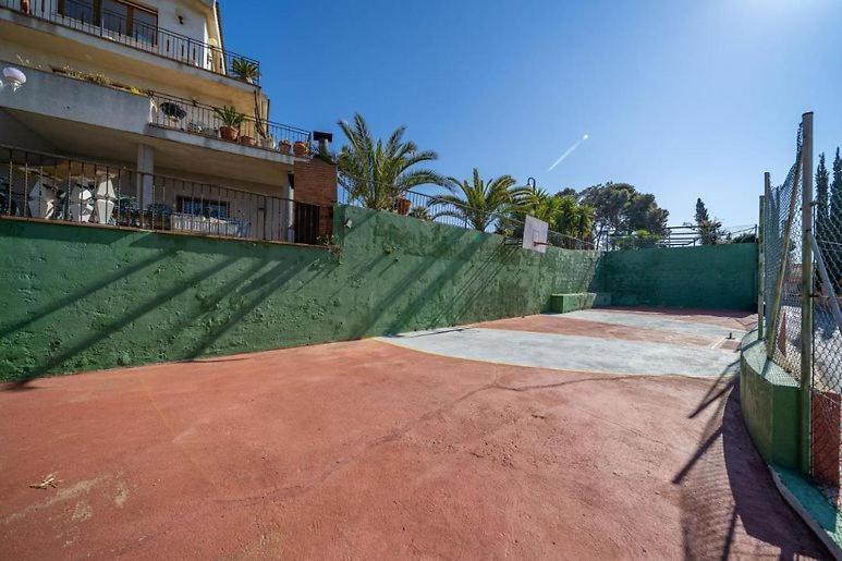 فيلا Preciosa Casa 2000 M2 Piscina Mar Barbacoa Felicidad سانتا سوزانا المظهر الخارجي الصورة