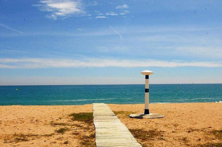 فيلا Preciosa Casa 2000 M2 Piscina Mar Barbacoa Felicidad سانتا سوزانا المظهر الخارجي الصورة