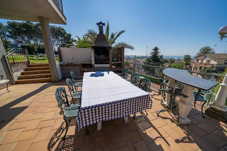 فيلا Preciosa Casa 2000 M2 Piscina Mar Barbacoa Felicidad سانتا سوزانا المظهر الخارجي الصورة