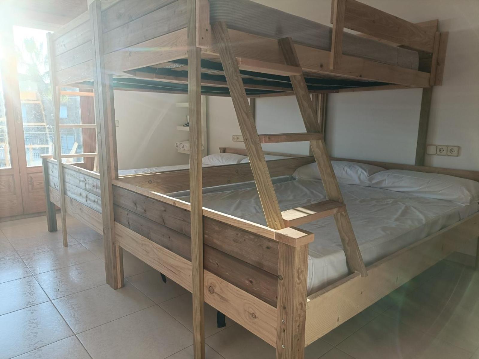 فيلا Preciosa Casa 2000 M2 Piscina Mar Barbacoa Felicidad سانتا سوزانا المظهر الخارجي الصورة